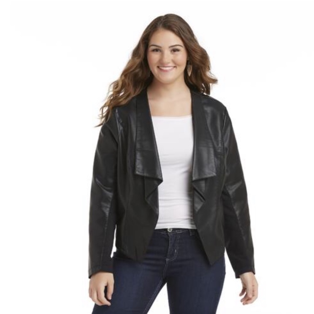 5/25 NWT Faux leather open front jacket - Picture 7 of 8